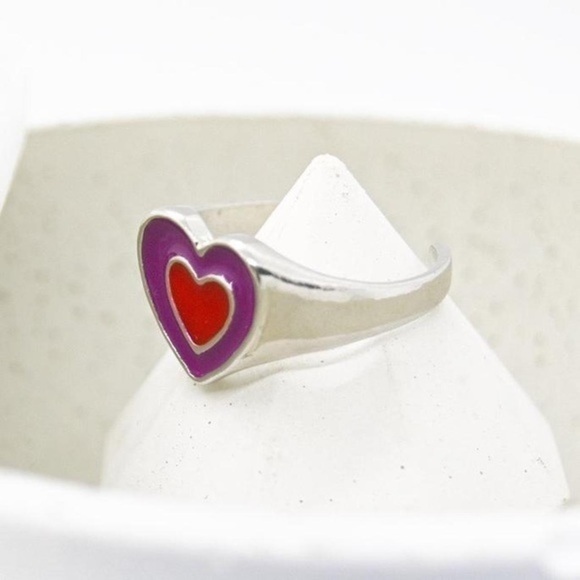 Retro Heart Ring - Picture 2 of 4